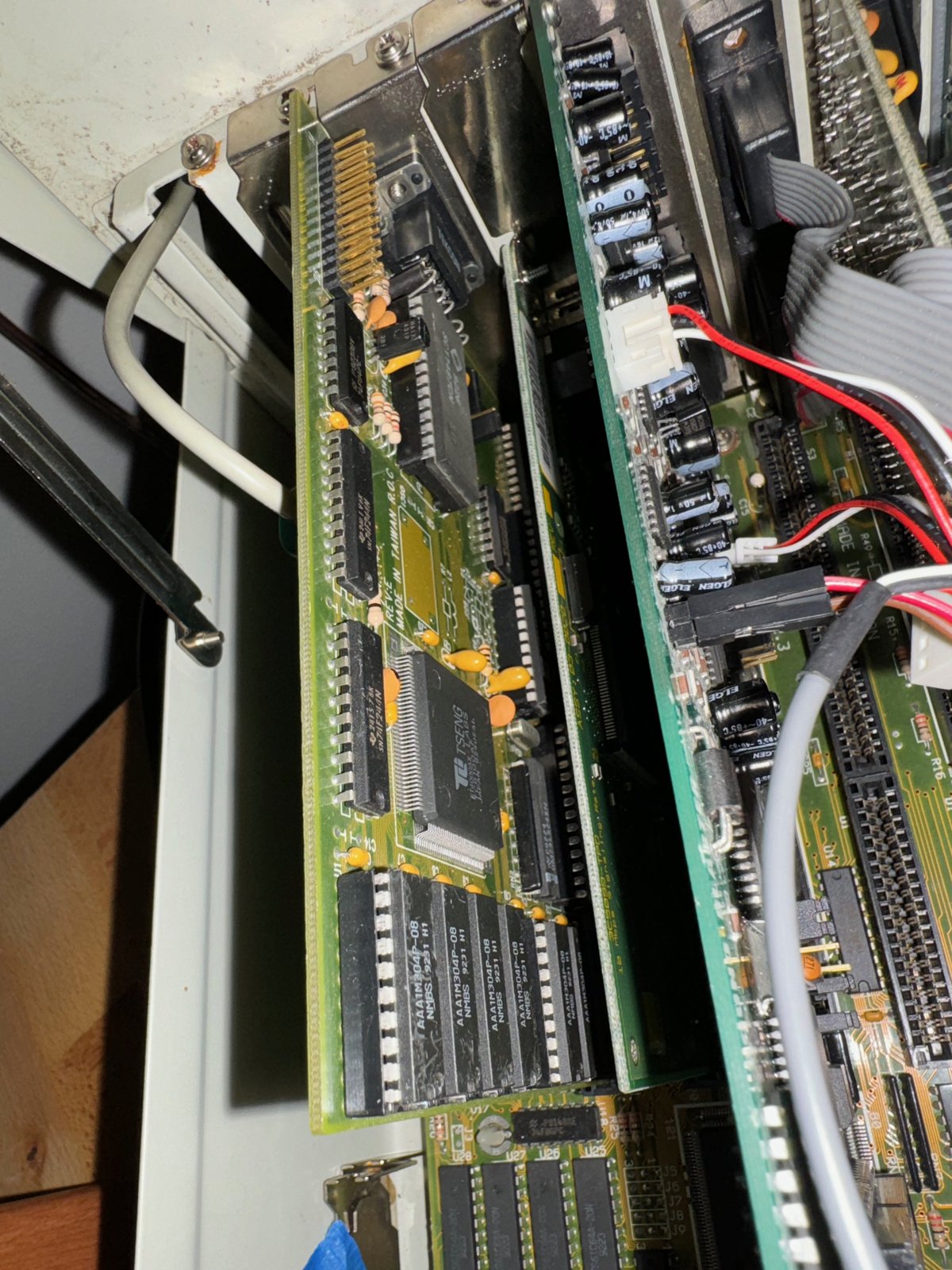 The PC-Chips M321 mainboard with the AMD 386DX-40 The PC-Chips M321 mainboard with the AMD 386DX-40