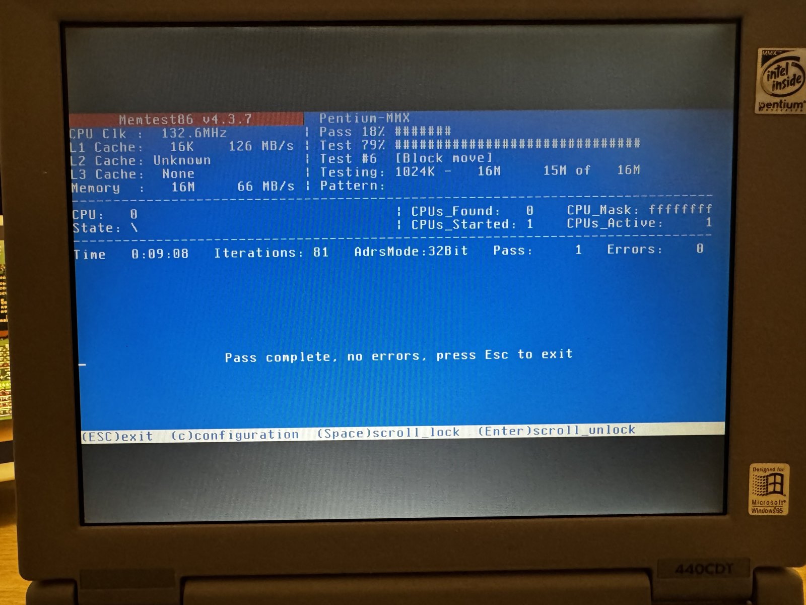 MemTest86: pass complete, no errors MemTest86: pass complete, no errors
