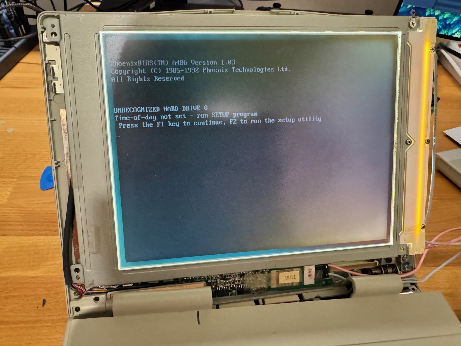 The Phoenix BIOS on the Sharp LM64P83 The Phoenix BIOS on the Sharp LM64P83