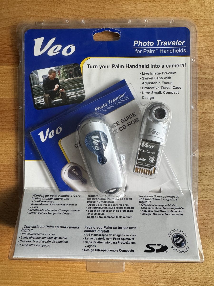 The Veo Photo Traveler for Palm Handhelds in its original packaging The Veo Photo Traveler for Palm Handhelds in its original packaging