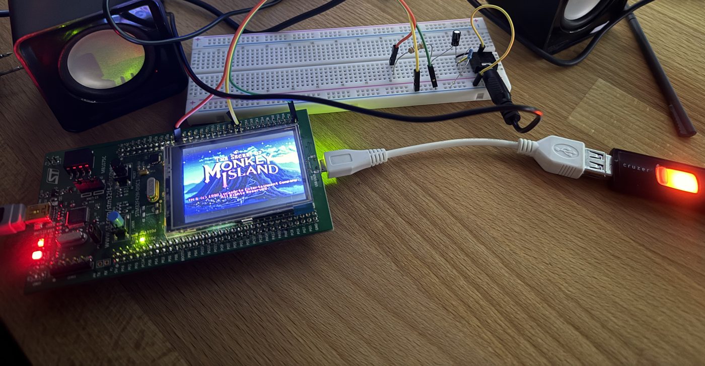 The Secret of Monkey Island on a STM32F429I-Discovery
